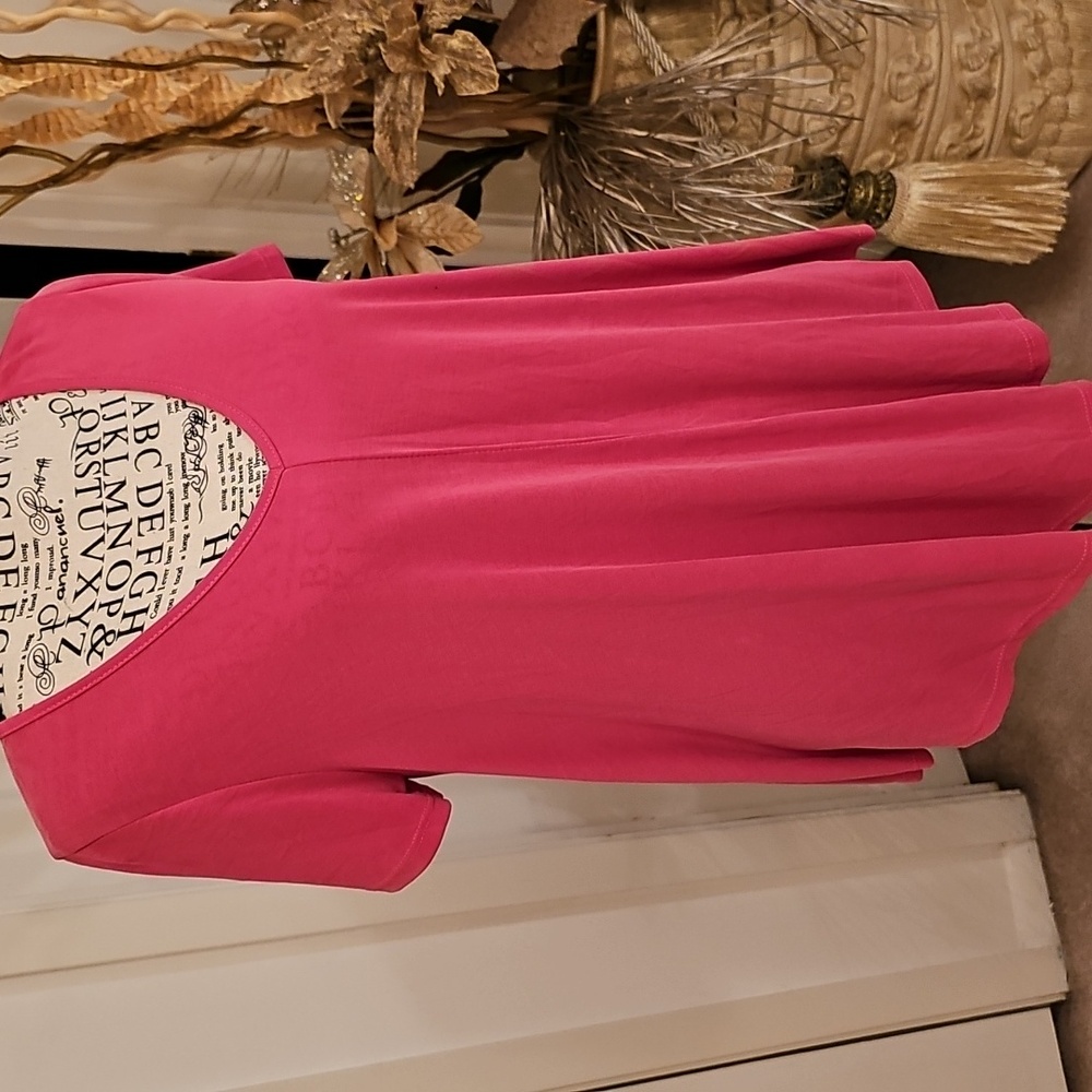 BRAND NEW WITH TAG ROSE COLOR SHORT SLEEVE TOP